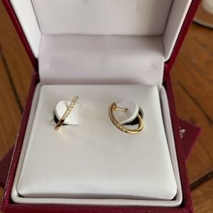 NEW Helzberg Diamond Huggie Hoop Earrings